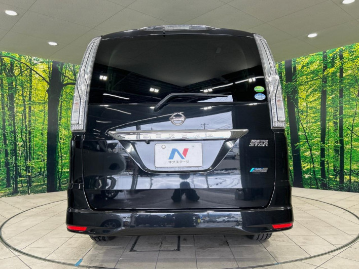 2015 Nissan Serena DAA-HFC26 (UW-6a1903c66b5b5)[18]