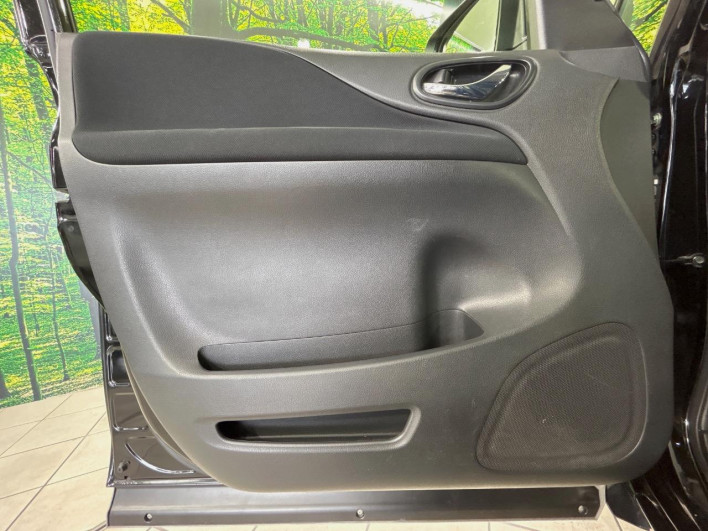 2015 Nissan Serena DAA-HFC26 (UW-6a1903c66b5b5)[28]