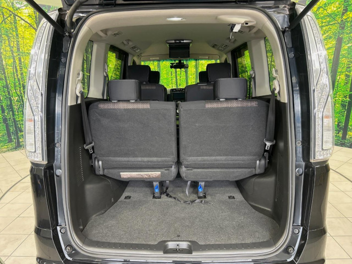 2015 Nissan Serena DAA-HFC26 (UW-6a1903c66b5b5)[21]
