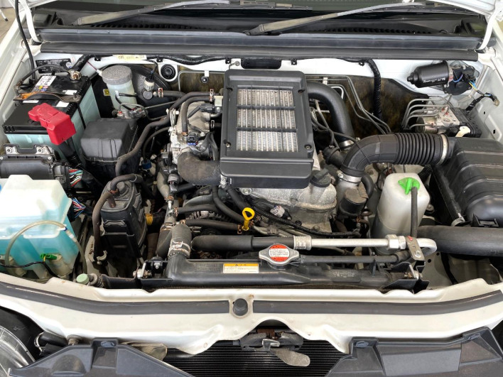 2010 Suzuki Jimny ABA-JB23W (UW-6a1903ce360b8)[4]