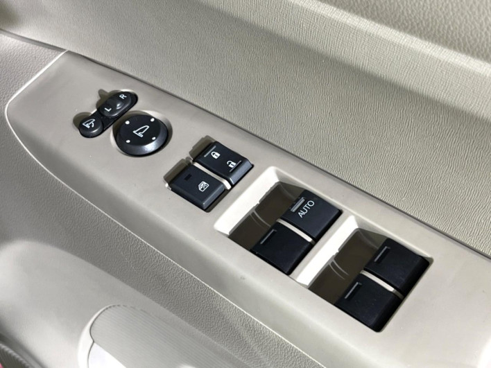 2012 Honda N-BOX DBA-JF1 (UW-6a1903d77eeb4)[9]