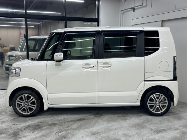2013 Honda N-BOX DBA-JF1 (UW-6a1903d7d21a6)[28]