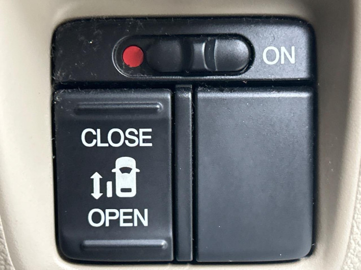 2013 Honda N-BOX DBA-JF1 (UW-6a1903d7d21a6)[13]