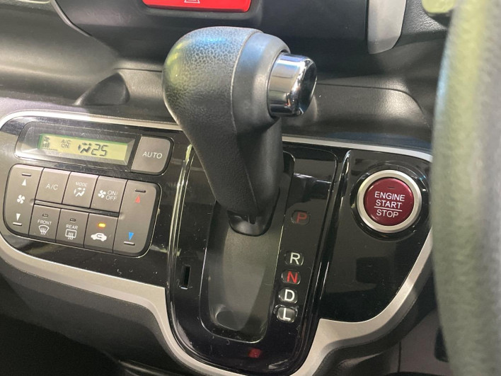 2013 Honda N-BOX DBA-JF1 (UW-6a1903d971072)[22]