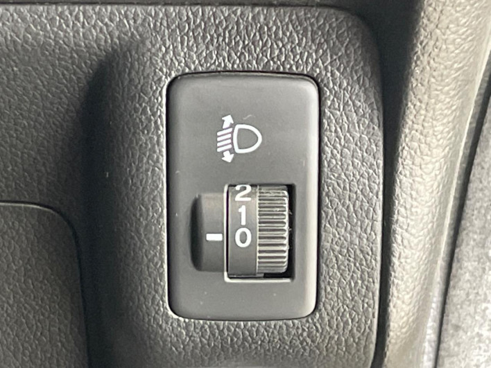 2013 Honda N-BOX DBA-JF1 (UW-6a1903d971072)[12]