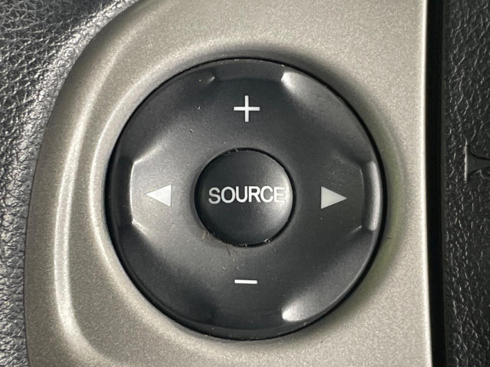2013 Honda N-BOX DBA-JF1 (UW-6a1903d971072)[17]