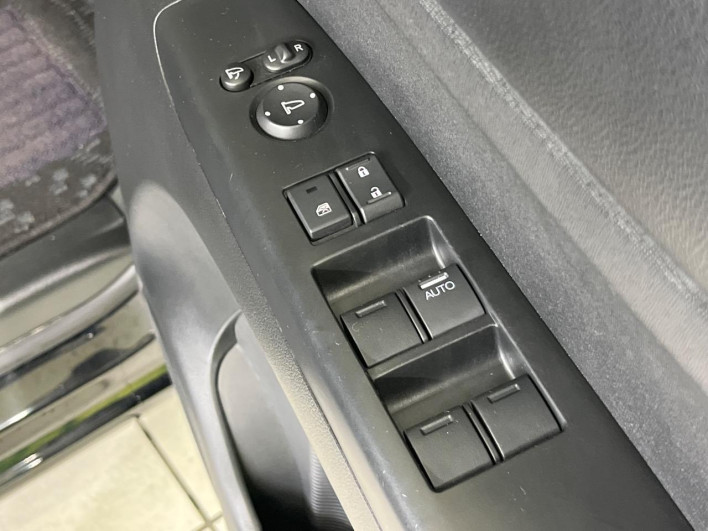 2014 Honda N-BOX DBA-JF1 (UW-6a1903dd44522)[28]