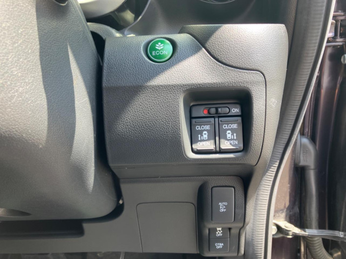 2015 Honda N-BOX CUSTOM DBA-JF2 (UW-6a1903e1041e2)[18]