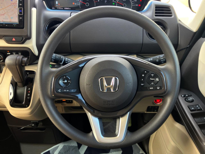 2018 Honda N-BOX DBA-JF3 (UW-6a1903e434b15)[28]