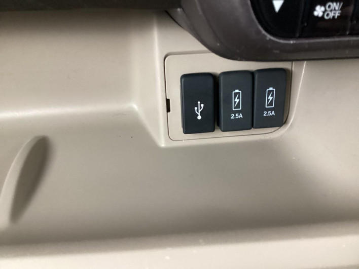 2018 Honda N-BOX DBA-JF3 (UW-6a1903e721f7b)[29]