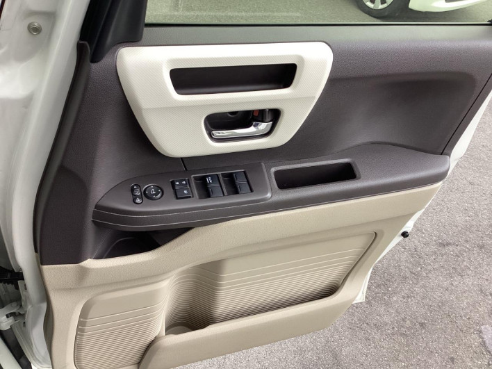 2018 Honda N-BOX DBA-JF3 (UW-6a1903e721f7b)[14]