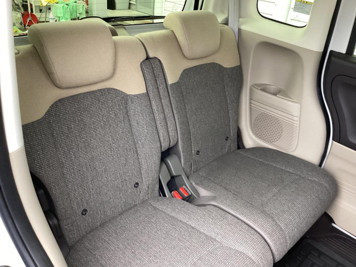 2018 Honda N-BOX DBA-JF3 (UW-6a1903e721f7b)[15]