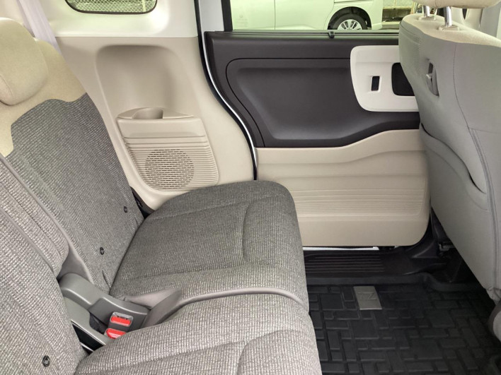 2018 Honda N-BOX DBA-JF3 (UW-6a1903e721f7b)[25]