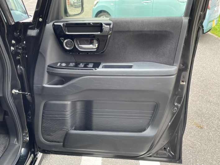 2021 Honda N-BOX CUSTOM 6BA-JF3 (UW-6a1903ea77a7d)[22]