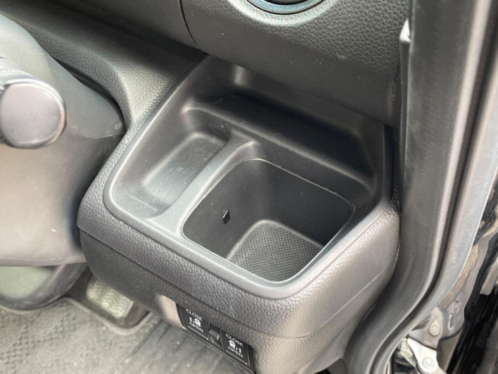 2021 Honda N-BOX CUSTOM 6BA-JF3 (UW-6a1903ea77a7d)[25]