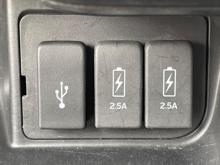 2021 Honda N-BOX CUSTOM 6BA-JF3 (UW-6a1903ea77a7d)[5]