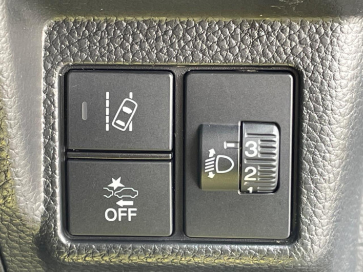 2021 Honda N-BOX CUSTOM 6BA-JF3 (UW-6a1903ea77a7d)[28]