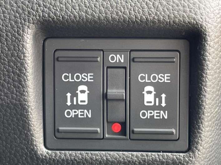 2021 Honda N-BOX CUSTOM 6BA-JF3 (UW-6a1903ea77a7d)[26]