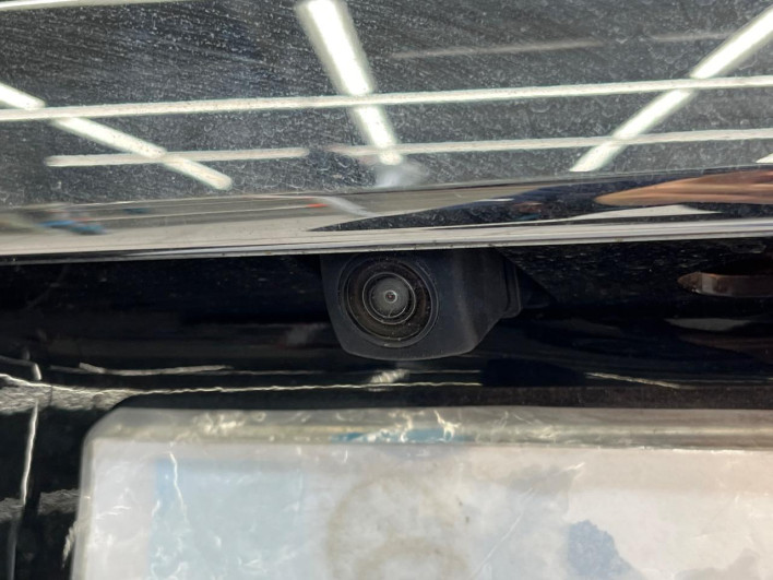 2022 Honda N-BOX CUSTOM 6BA-JF3 (UW-6a1903ec21208)[25]