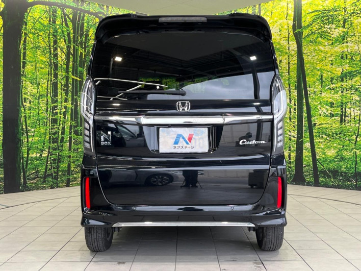 2022 Honda N-BOX CUSTOM 6BA-JF3 (UW-6a1903ec21208)[18]