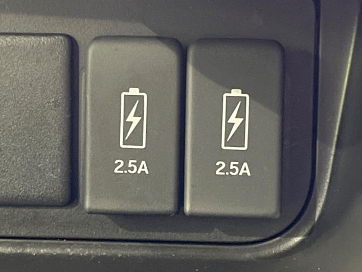 2022 Honda N-BOX CUSTOM 6BA-JF3 (UW-6a1903ed6c9a7)[7]