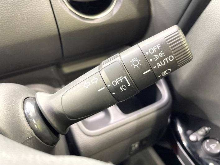 2022 Honda N-BOX CUSTOM 6BA-JF3 (UW-6a1903eeac49e)[22]