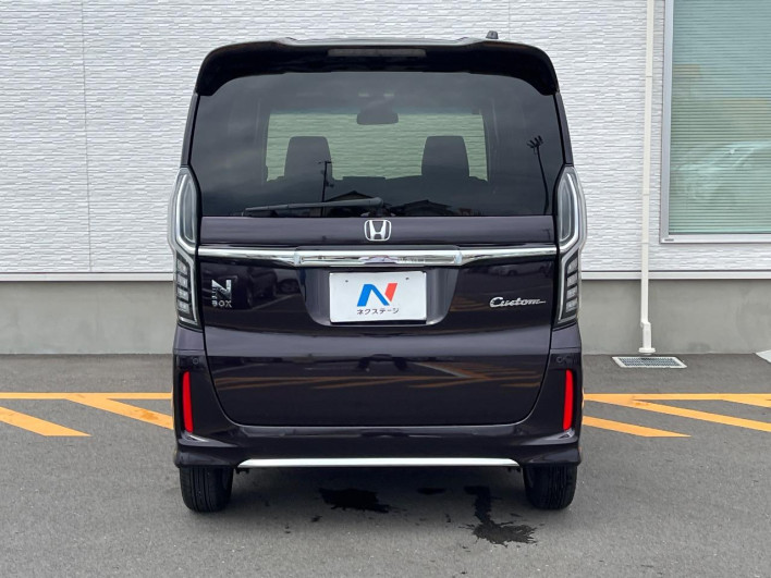 2023 Honda N-BOX CUSTOM 6BA-JF3 (UW-6a1903ef088e9)[27]