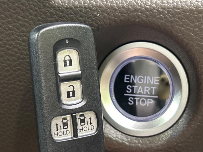 2023 Honda N-BOX 6BA-JF3 (UW-6a1903ef4ce72)[8]