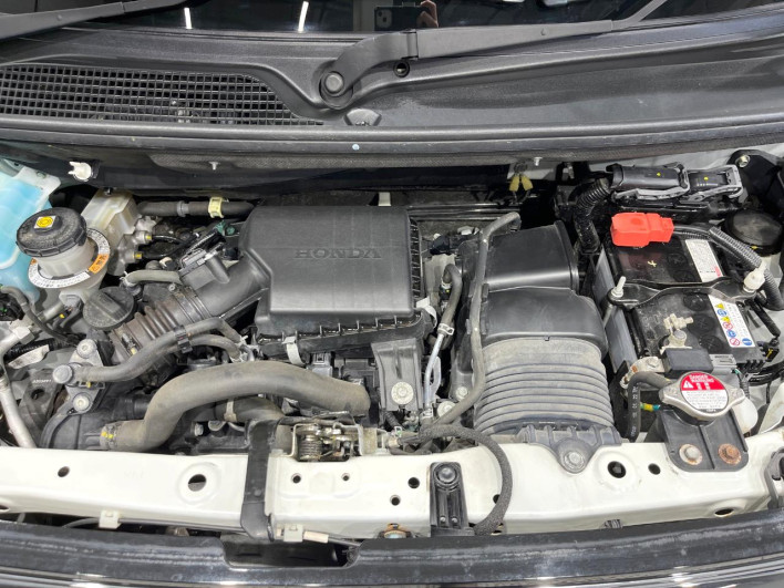 2022 Honda N-BOX CUSTOM 6BA-JF4 (UW-6a1903f0e7fce)[16]