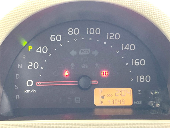 2013 Toyota Passo DBA-KGC30 (UW-6a19041042f25)[28]