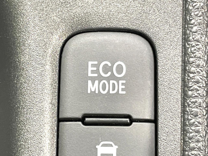 2021 Toyota Yaris 5BA-KSP210 (UW-6a190413a33e5)[15]