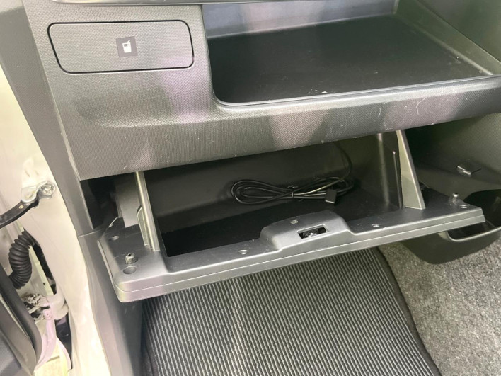 2013 Daihatsu Move DBA-LA100S (UW-6a19041a36f53)[29]
