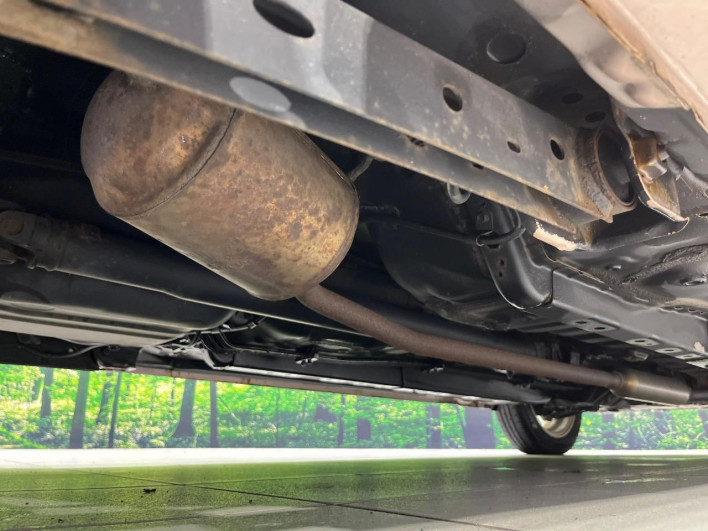 2011 Daihatsu Move DBA-LA110S (UW-6a19041a7518f)[24]