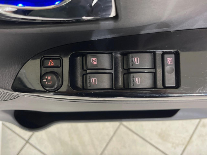 2013 Daihatsu Tanto DBA-LA600S (UW-6a190425bd8a8)[18]