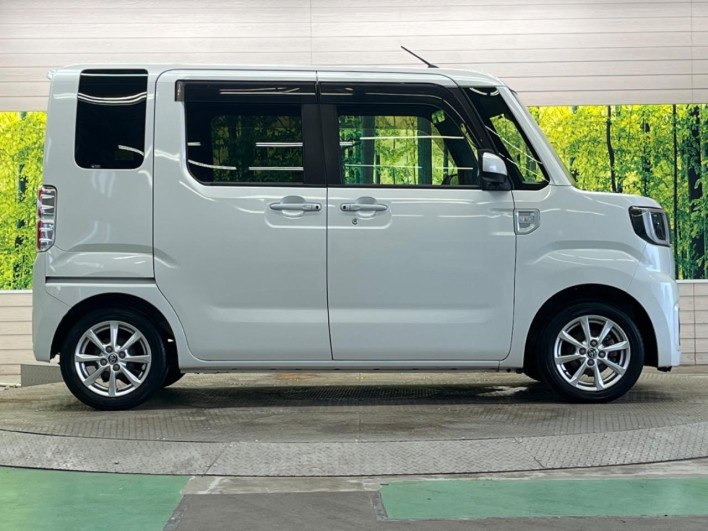 2019 Toyota Pixis Mega DBA-LA700A (UW-6a190431aff22)[8]