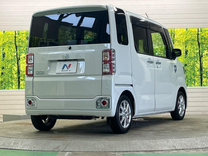 2019 Toyota Pixis Mega DBA-LA700A (UW-6a190431aff22)[9]