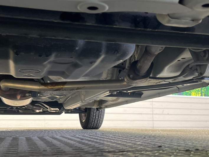 2019 Toyota Pixis Mega DBA-LA700A (UW-6a190431aff22)[15]