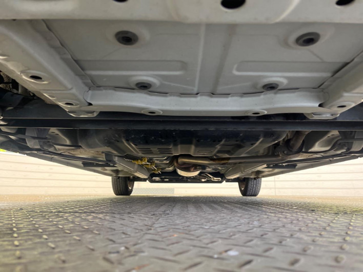 2019 Toyota Pixis Mega DBA-LA700A (UW-6a190431aff22)[13]