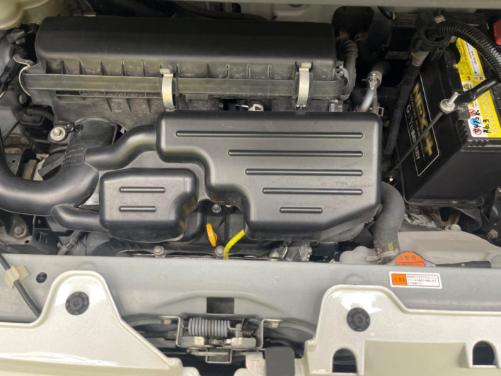 2019 Toyota Pixis Mega DBA-LA700A (UW-6a190431aff22)[4]