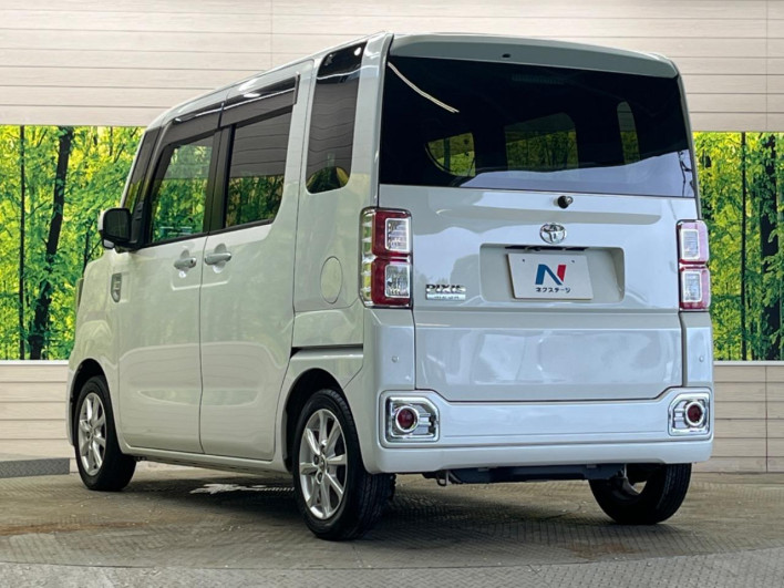 2019 Toyota Pixis Mega DBA-LA700A (UW-6a190431aff22)[11]