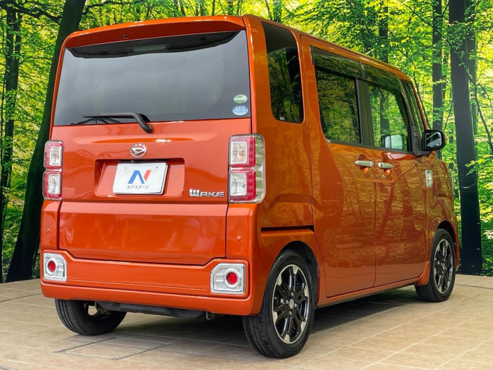2016 Daihatsu Wake DBA-LA700S (UW-6a1904329e835)[8]