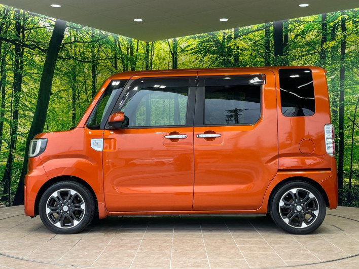 2016 Daihatsu Wake DBA-LA700S (UW-6a1904329e835)[11]