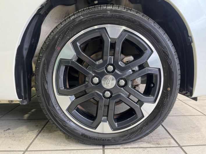 2017 Daihatsu Wake DBA-LA700S (UW-6a190432f369a)[21]