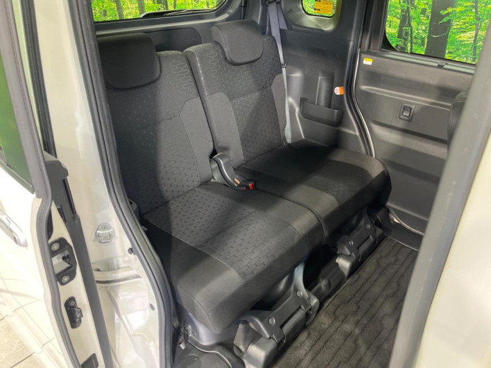 2017 Daihatsu Wake DBA-LA700S (UW-6a190432f369a)[27]