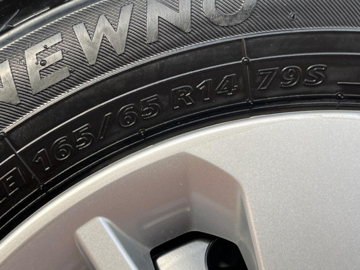 2019 Toyota Roomy DBA-M900A (UW-6a190442b61cf)[5]
