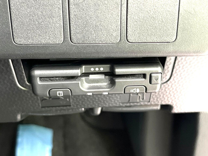 2018 Daihatsu Toll DBA-M910S (UW-6a19044b32aa6)[17]