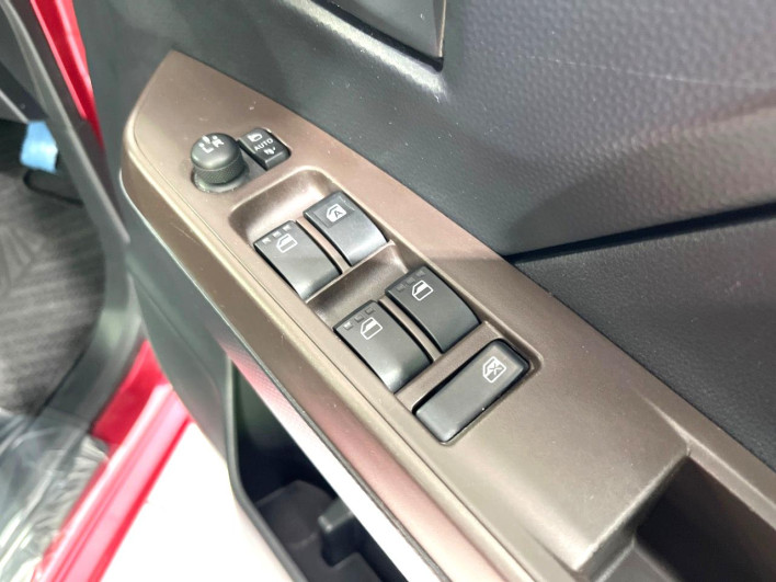 2018 Daihatsu Toll DBA-M910S (UW-6a19044b32aa6)[12]