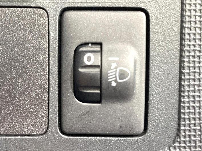2014 Toyota Spade DBA-NCP141 (UW-6a1904aa95f2a)[25]