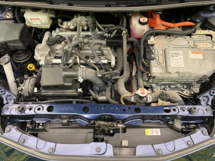 2019 Toyota Aqua DAA-NHP10 (UW-6a1904b2cd7cc)[5]