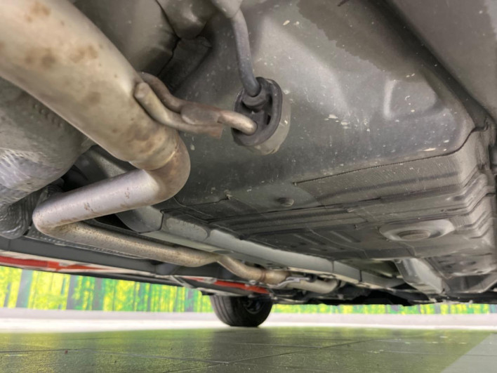 2019 Toyota Aqua DAA-NHP10 (UW-6a1904b2cd7cc)[23]